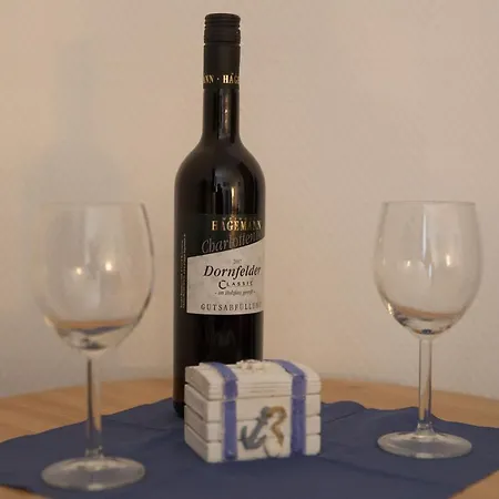 Πανσιόν Hinter Der Duene 3*