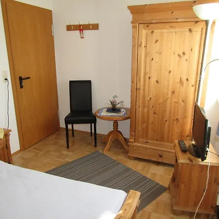 Pensionat Hinter Der Duene Juliusruh